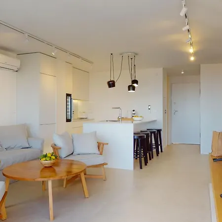 Ames Apartment *